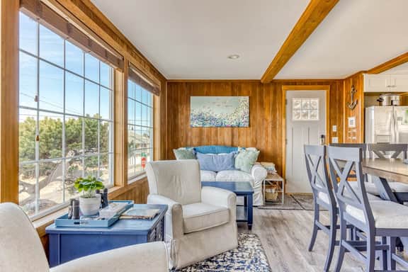 Ocean view home 1 block from the beach with hot tub deck and fireplace - Image 4