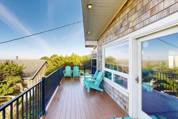 Ocean and Lake View Home with Private Hot Tub 1 2 Block to Beach Dogs OK - Image 2