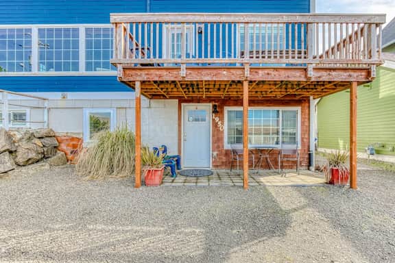 Ground floor condo 1 block from the beach with private patio dog friendly - Image 5