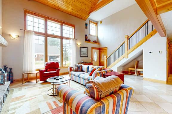 Oasis on the coast with easy beach access and woodstove - Image 2