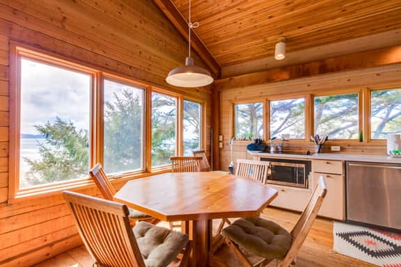 Hand Built Gem with Two Large Decks and Incredible Views 1 4 Mile to the Beach - Image 5