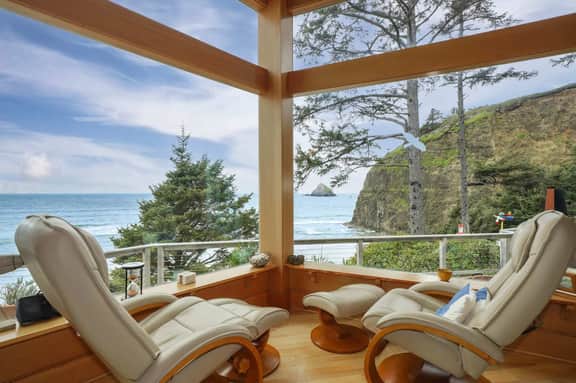 *New Listing* Breathtaking Views of Endless Ocean - Image 3