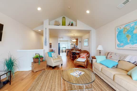 Ocean view townhouse 100 ft to beach with fireplace Ping Pong and private garage - Image 2