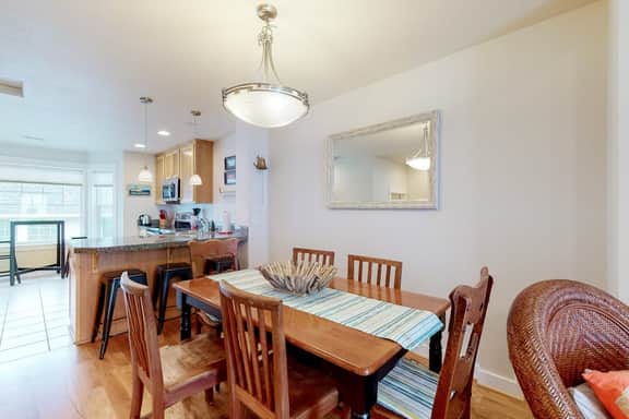 Ocean view townhouse 100 ft to beach with fireplace Ping Pong and private garage - Image 4