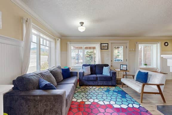 Dog friendly beach home with firepit private hot tub beach access and arcade - Image 2