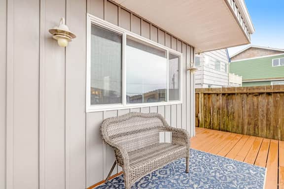 Spacious Home with Two Large Decks and Ocean View Great for Groups - Image 2