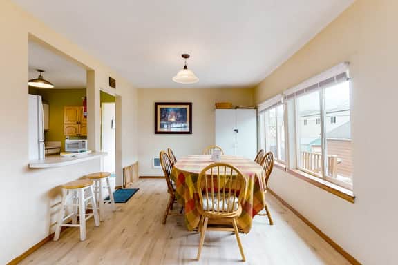 Ocean view home with prime walkable location near beach and town 2 dogs OK - Image 5