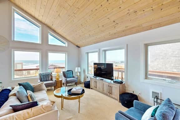 Designer home with stunning ocean and sunset views steps to beach dog friendly - Image 5