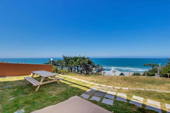 Dog-Friendly Group Stays Near Lincoln City Beach - Image 4