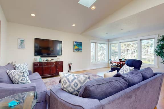 Beachside home with firepit media room walk 2 minutes to beach access - Image 3