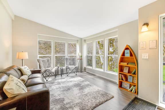 Dog friendly waterfront home on the Wilson River with great views deck and WiFi - Image 2