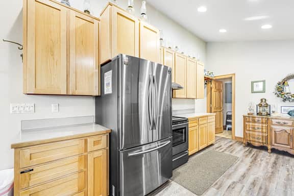 Dog Friendly Bay View Home with Nautical Decor Close to Beach - Image 5