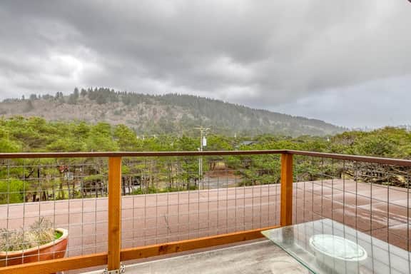 Beachfront home with amazing ocean views entertainment space and balcony - Image 4