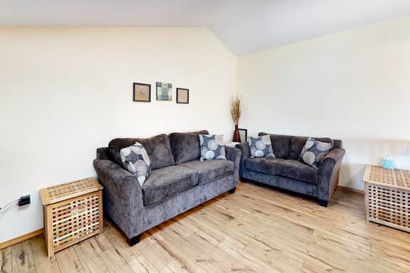 Family Friendly Coastal Home with Free WiFi Washer Dryer and Easy Beach Access - Image 2