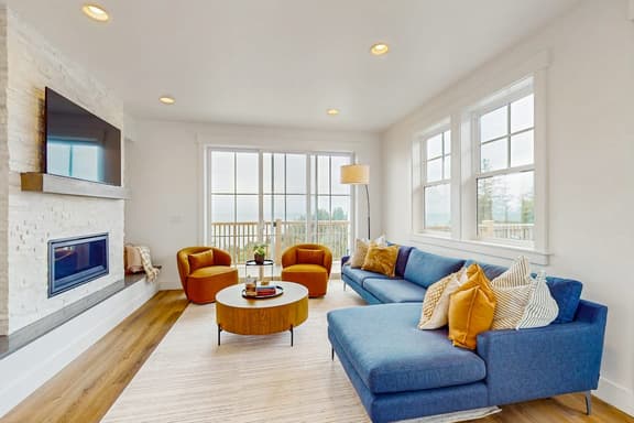 Family friendly home with ocean views private hot tub foosball table and gas grill - Image 1