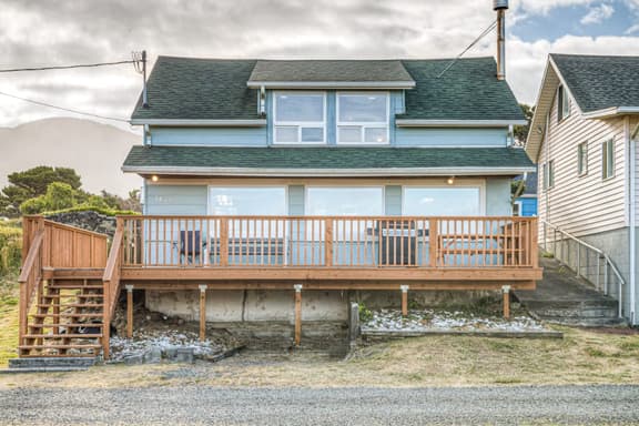 Dog friendly home across from the beach with grill deck and amazing ocean views - Image 1