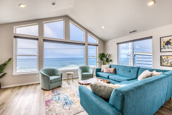 Oceanfront dog friendly home with hot tub and huge view steps to beach access - Image 1