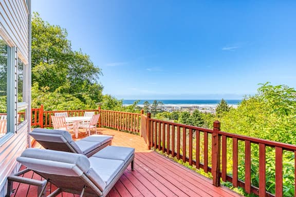 Relax and Enjoy Expansive Ocean Views from Your Own Private Retreat - Image 1