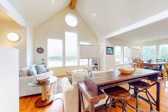 Dog friendly home with beautiful ocean view game room and easy beach access - Image 1