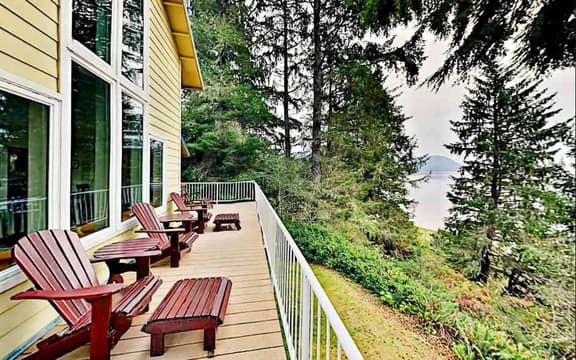 Custom dog friendly home with Netarts Bay views includes a separate casita - Image 1