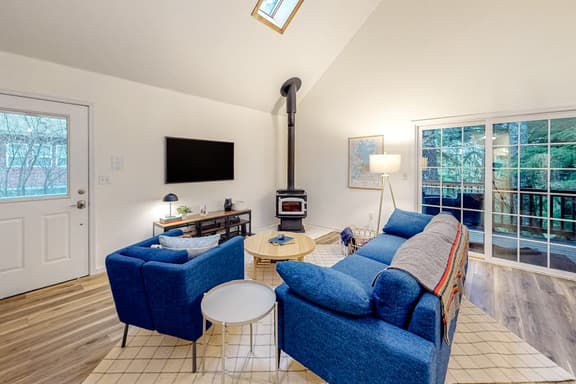 Renovated three story home by the beach with a furnished deck and washer dryer - Image 1